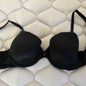 EUC Body by Victoria bra 32DD